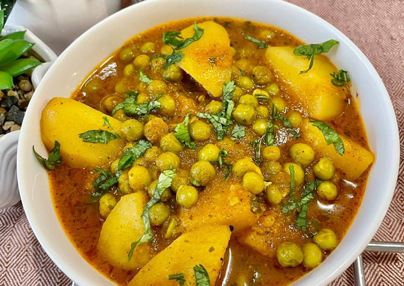 Aloo Matar ki sabzi