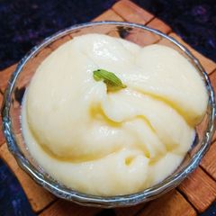 A picture of Kesar Shrikhand.