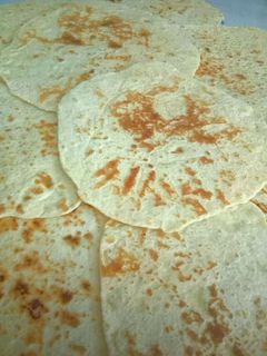 صورة لوصفة خبز منفوخ على الصاج