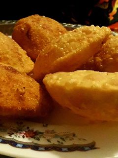আলু পুরি (aloo puri recipe in Bengali) রেসিপির প্রধান ছবি