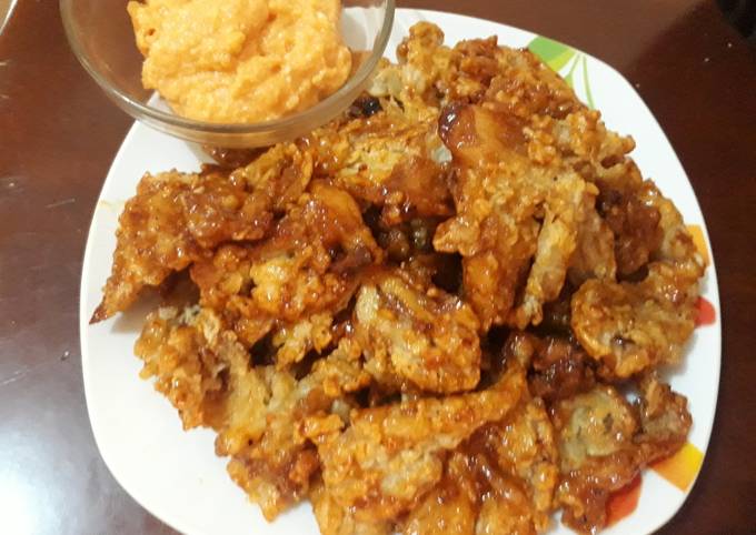 Jamur crispy saus lava richeese dan saus keju