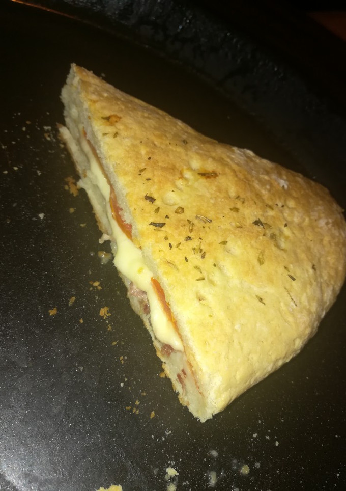 Una foto de Calzone sin gluten