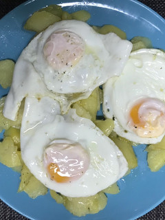 Una foto de Huevos estrellados