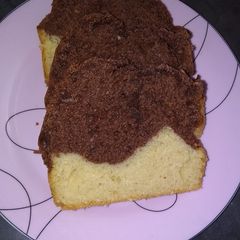 A picture of Chocolate and Vanilla cakes.