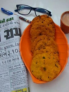 મેથી પૂરી (Methi Poori Recipe In Gujarati) રેસીપી મુખ્ય ફોટો