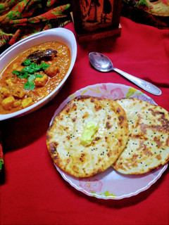 A picture of Butter Naan.