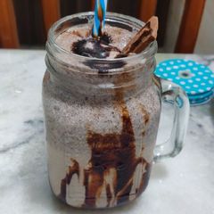 A picture of Oreo thick smoothie.