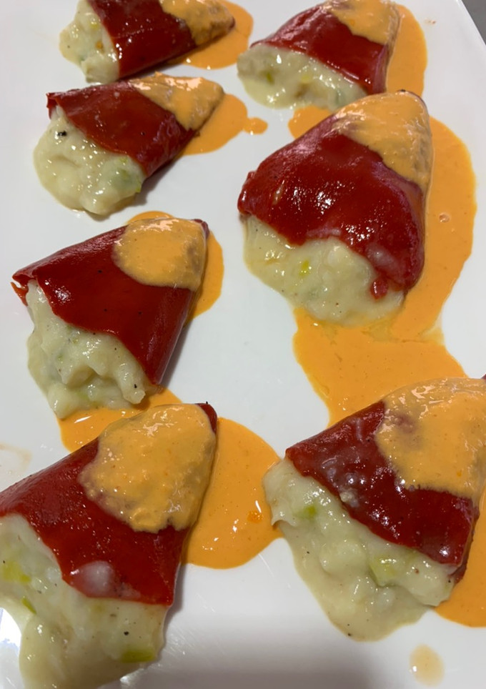 Una foto de Pimientos de Tolosa rellenos de bacalao