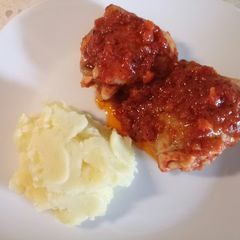 Pollo alla cacciatora (hunter's chicken) A picture of Pollo alla cacciatora (hunter's chicken).