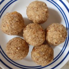 A picture of Chapati Ladoo.
