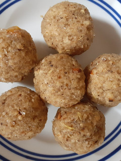 A picture of Chapati Ladoo.