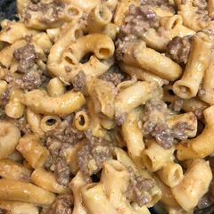A picture of Homemade Hamburger Helper.