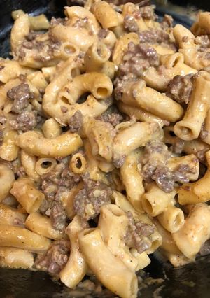 A picture of Homemade Hamburger Helper.