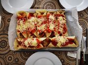 Una foto de pollo tomate enchiladas