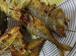 Gambar Ikan Kembung Goreng Jintan Manis