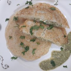 A picture of Aloo (potato) paneer sandwich without bread.