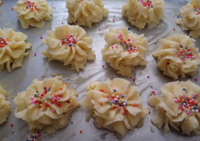 Langkah Mudah untuk Membuat Kue Sagu Anti Gagal
