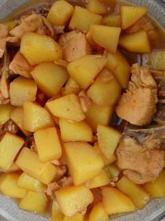 Foto resep Semur Ayam Kentang