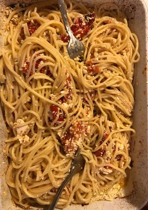 Paradicsomos-fetás tészta recept fotója