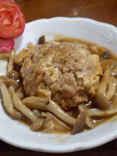 漢堡肉燴舞菇 的食譜成品照片