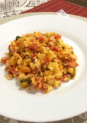 Una foto de Huevos a la mexicana