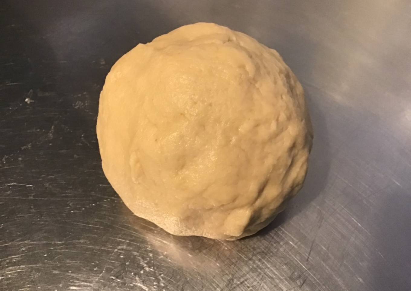 Pâte brisée sucrée à la pêche de vigne