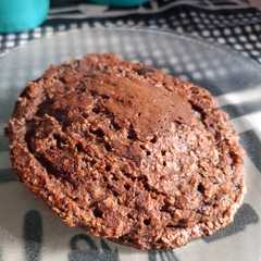 Una foto de Panqueque de banana, cacao y avena