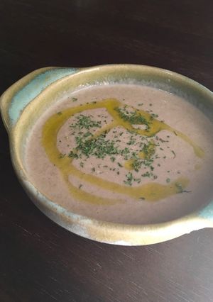A picture of Healthier mushroom soup.