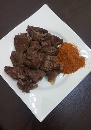 A picture of Seasoned cow liver and yaji.