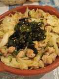 Soja texturizada con ensalada de alga wakame