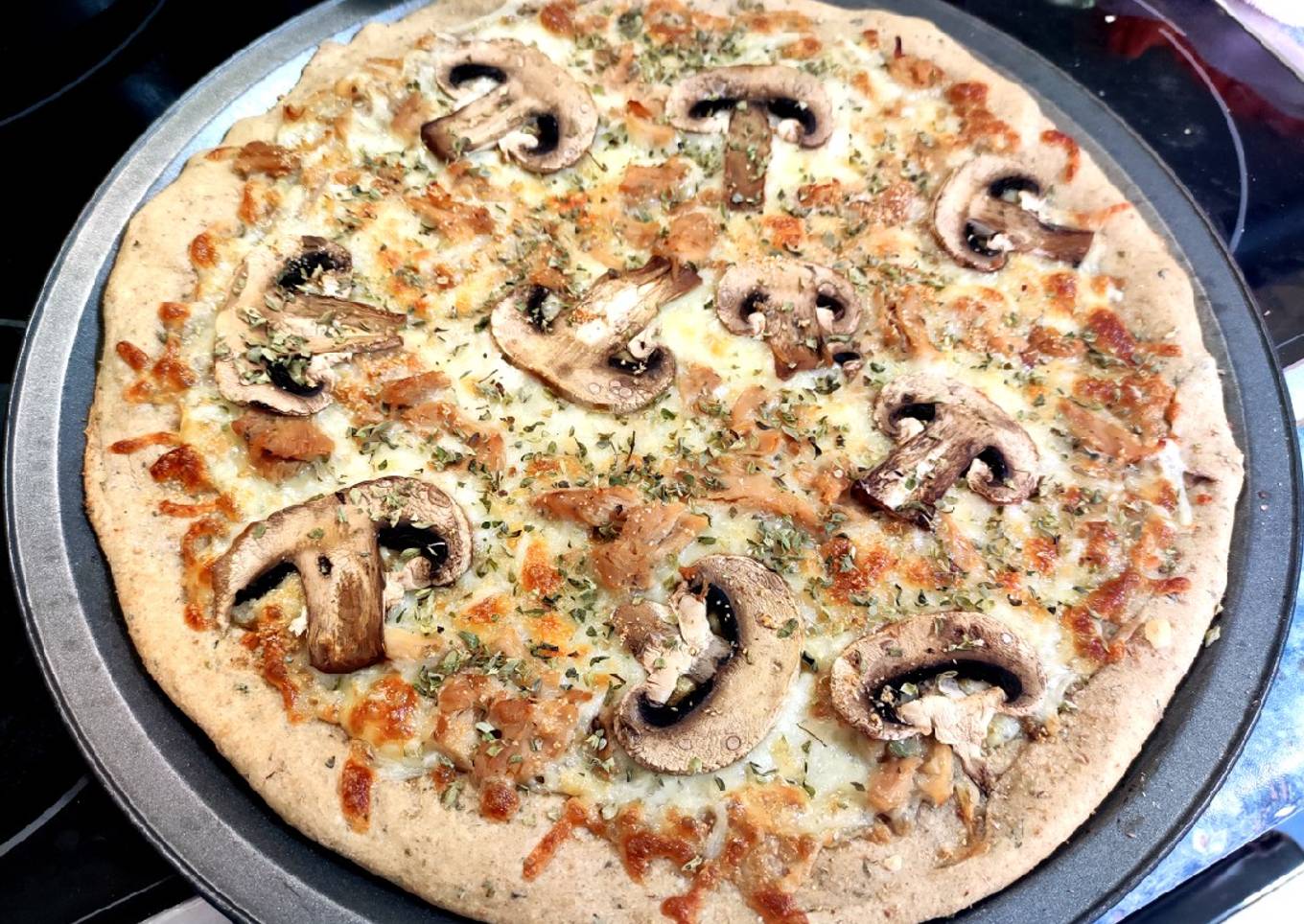 Pizza blanca casera integral con champiñones panificadora Lidl