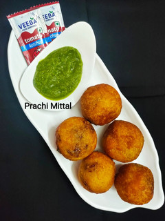 ब्रेड आलू बॉल्स (Bread aloo balls recipe in Hindi) रेसिपी मुख्य फोटो