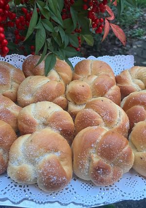 Foto di Brioche Intrecciate all’anice
