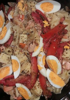 Una foto de Pasta tibia con salmón