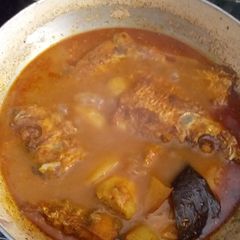 A picture of Fish curry.
