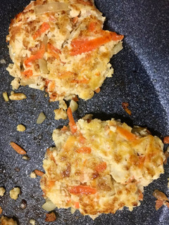 【Mon 小資特餐】 漢堡排便當 的食譜成品照片