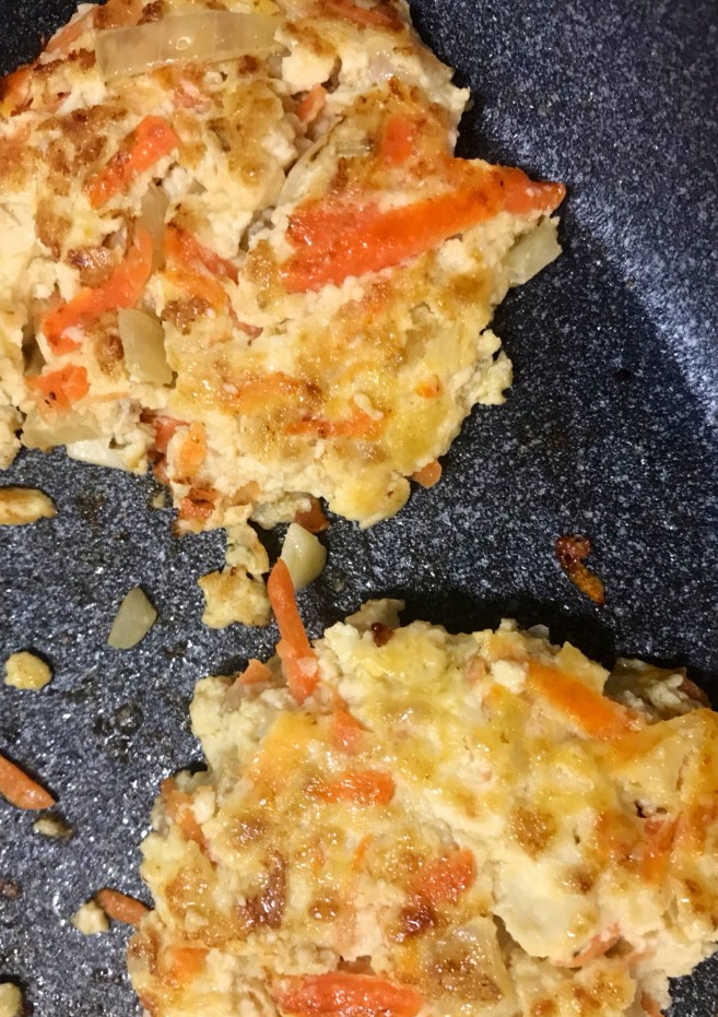 【Mon 小資特餐】 漢堡排便當 的食譜成品照片