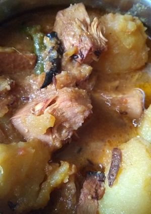 A picture of Raw jack fruit curry.