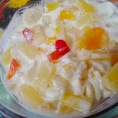 A picture of Creamy Fruit Salad.