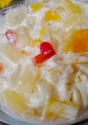 A picture of Creamy Fruit Salad.