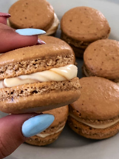 Una foto de Macarons de café