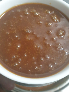 A picture of Caramel sauce.