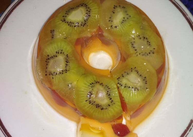 Bagaimana Menyiapkan Puding Buah WIGUR(Kiwi&amp;Anggur) yang Enak