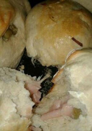 Una foto de Pan saborisado relleno
