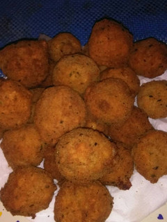 Una foto de Croquetas caseras de carne picada y jamón dulce