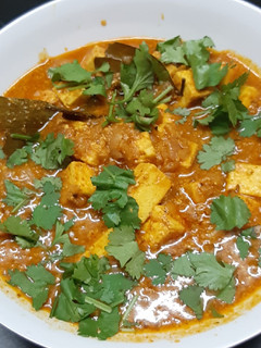தாபா ஸ்டைல் பன்னீர் மசாலா (Paneer masala recipe in tamil) செய்முறை முக்கிய புகைப்படம்