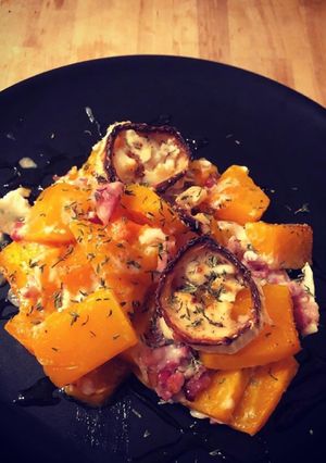 Une photo de 🍁 Gratin de courge butternut, chèvre, poitrine fumée et miel 🍁