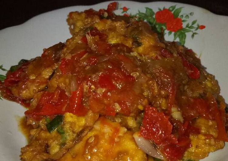 Tahu telur balado