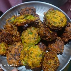 A picture of Spring Onion Pakoda.