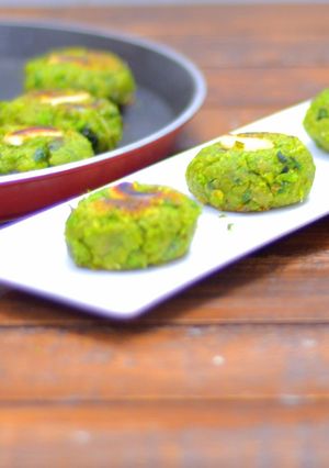 A picture of Matar Makhana Tikki.
